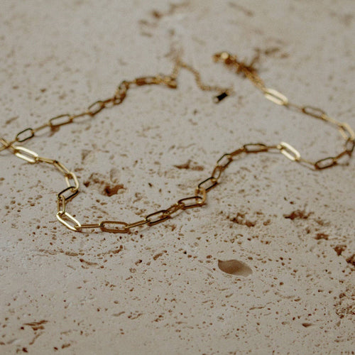 amelia necklace