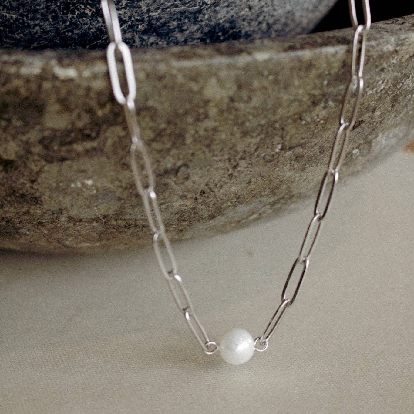 vivie necklace