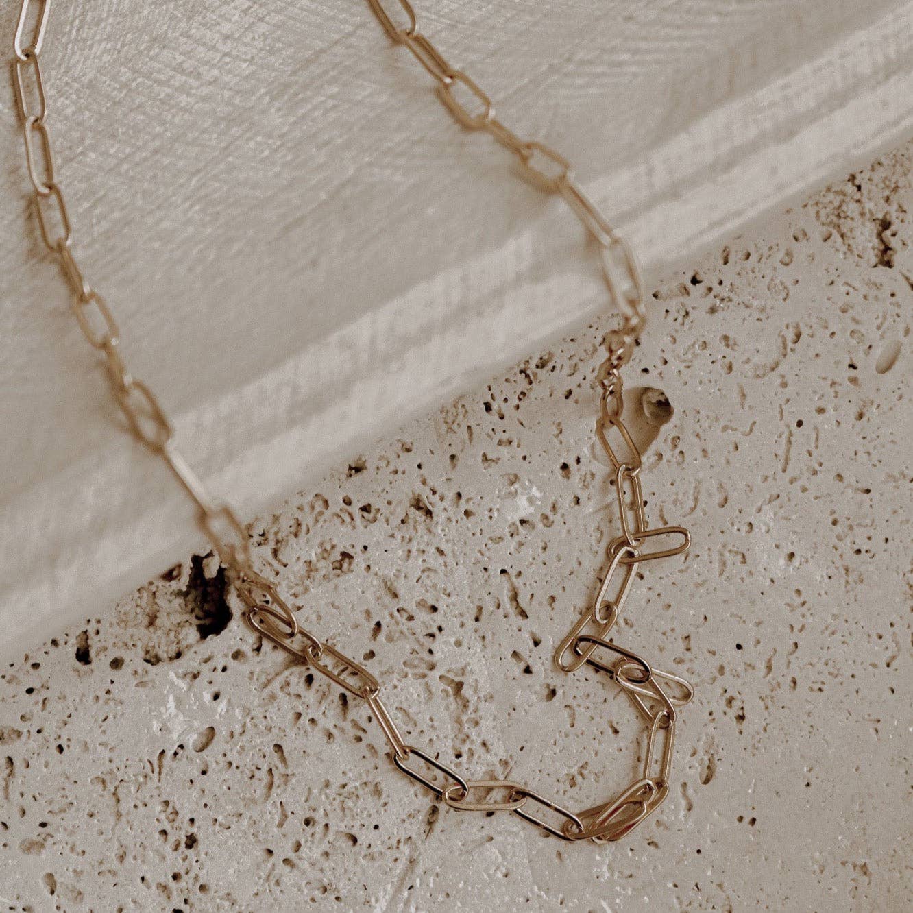 amelia necklace