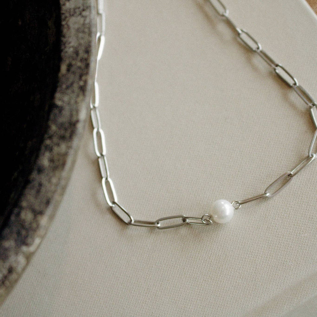 vivie necklace