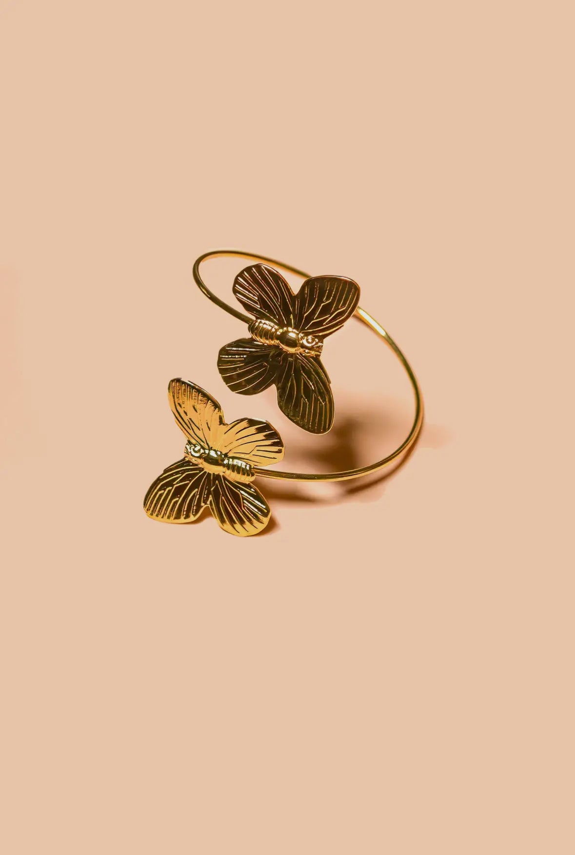 i'll fly away cuff