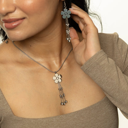 Raining Flower Necklace