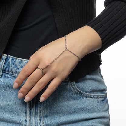 Twisted Hand Chain