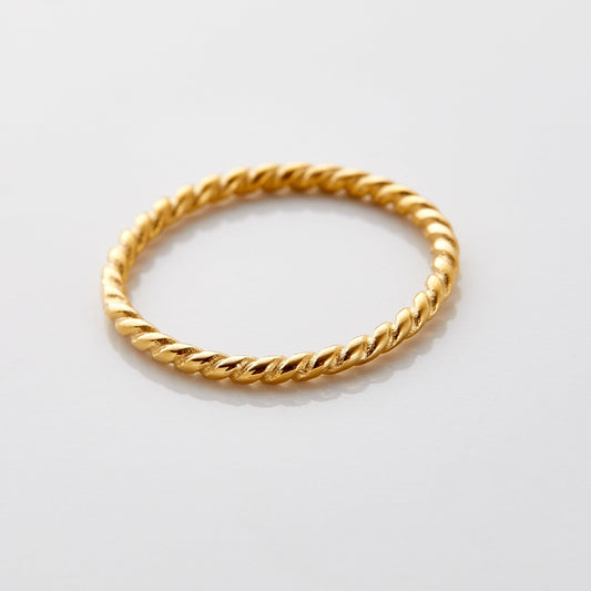 Twist Ring